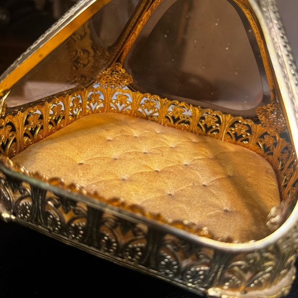 Rare Ormulo Amber Jewelry Casket Pyramid Gold Filigree beveled Glass large - Picture 4 of 7